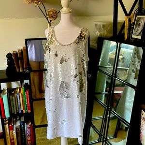 Vince Camuto sequined NWT sleeveless cocktail dress - size Large